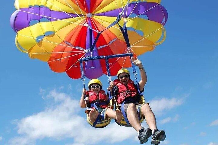 Dubai: Private Parasailing with Pickup & Drop-Off