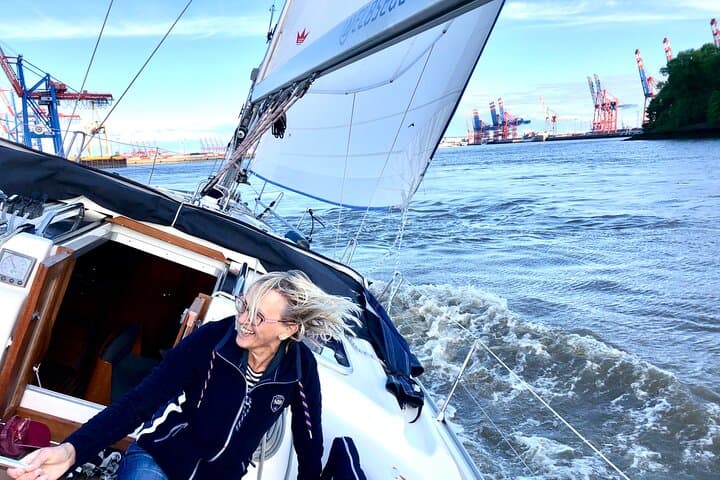 Authentic Sailingtrip "To the Gates of Hamburg" from Wedel