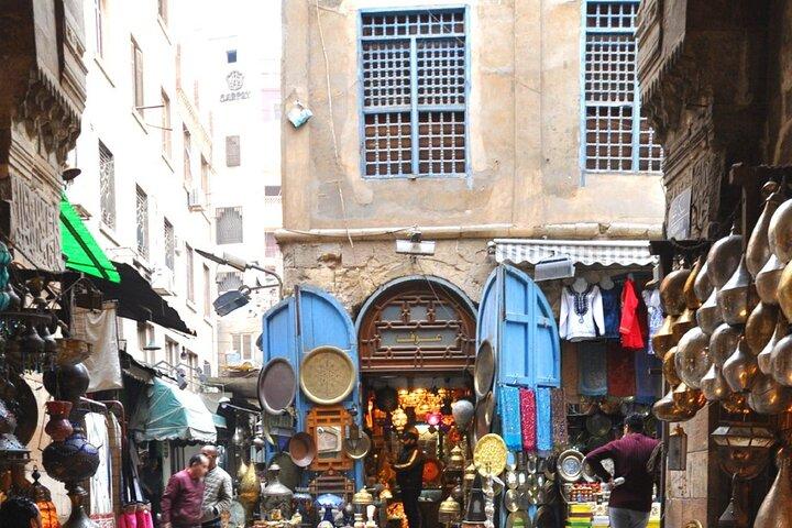 Exploring The Magic of Khan Khalili Bazaar Half Day Tour