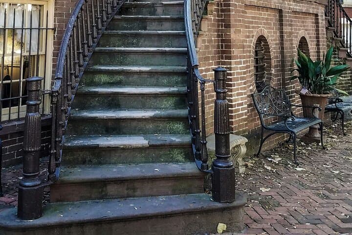 Breakfast at Tiffany's Movie Locations Private Tour in New York