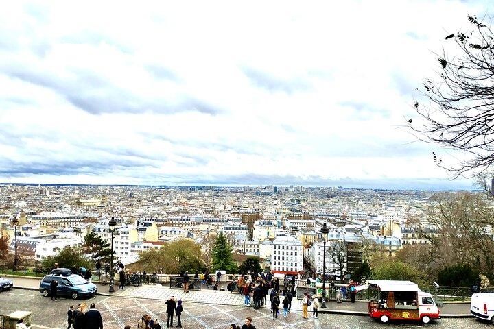 5 Hour Walking Tour in Paris with Licensed Guide