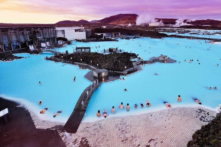 Reykjavík/Keflavík–Blue Lagoon, Silica & Retreat Transfer