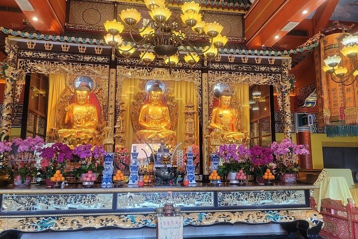 Lantau Island Tian Tan Big Buddha Excursion with Mercedes Benz