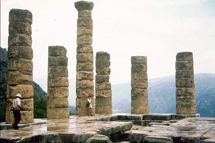 Delphi and Osios Loukas Byzantine Monastery