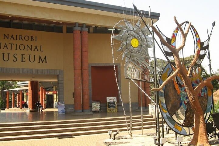 Nairobi Airport Layover Tour to Nairobi National Museum