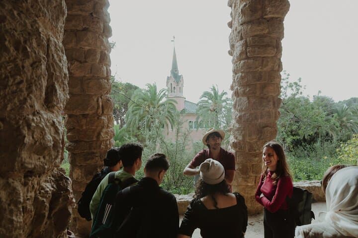 Park Guell Guided Tour with Skip-the-Line Ticket