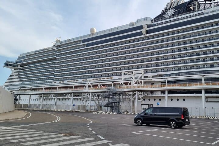 Private Transfer from Rome Fiumicino airport to/from Rome
