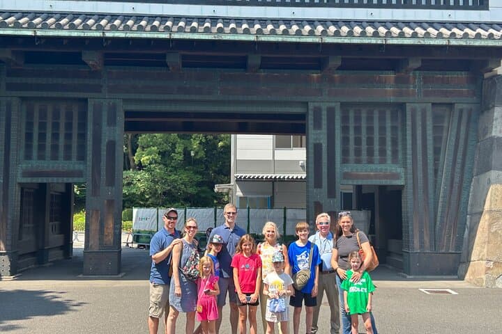Shuttle Van 4hr Tokyo Tour to-and-from Tokyo, Yokohama and Narita