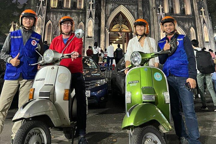 Hanoi Must-Try Dishes by Vespa – 3.5-Hour Food Tour