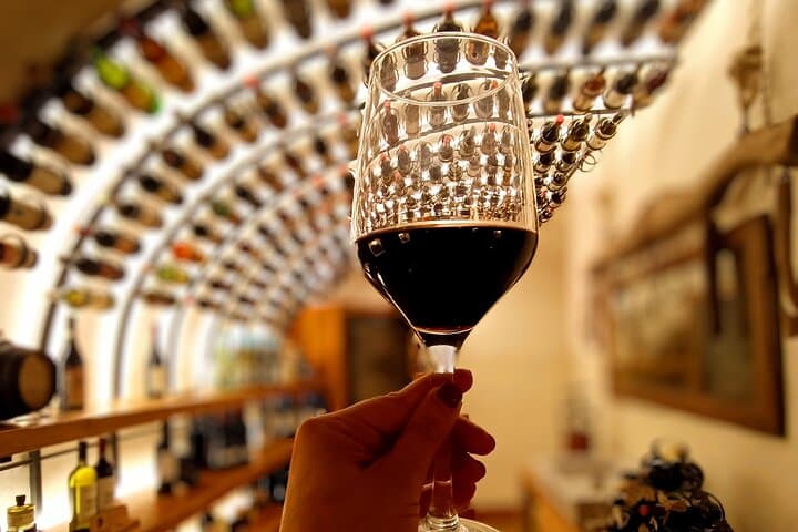 Rome Tiber River Ride and Top Food Tasting with Wine Pairing