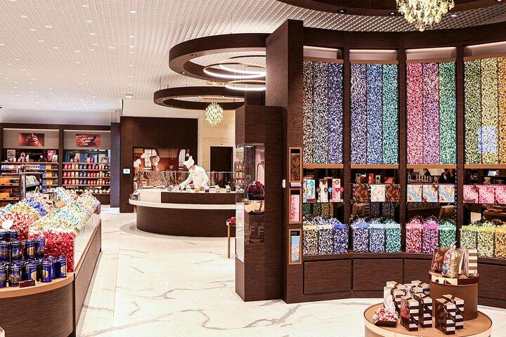 Zürich City Sightseeing Tour with Cruise, Lindt Home of Chocolate