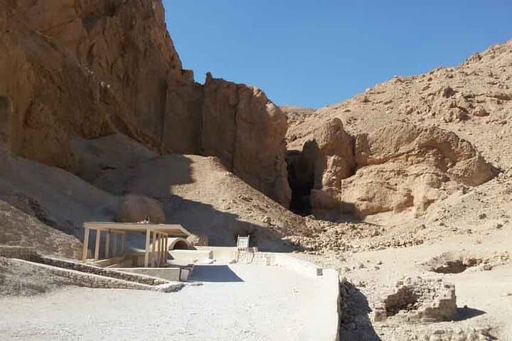 Luxor West Bank Temples and Tombs Full Day private Tour