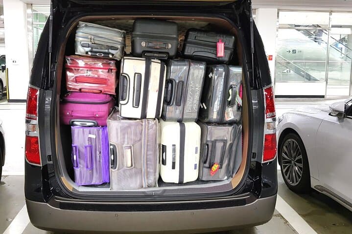 Private Airport Transfer : Gimpo airport to/from Seoul (1~7pax)