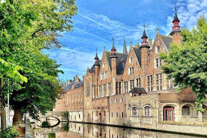 Bruges Small Group Day Trip from Paris by Minibus for a full day