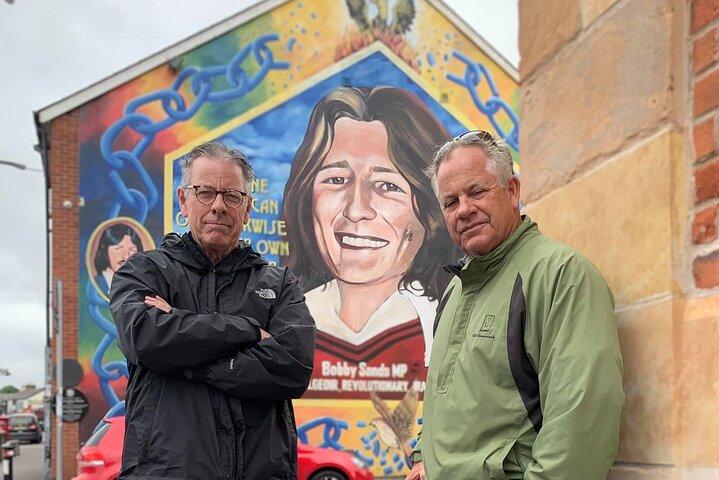 2 Hour Private Belfast Taxi Cab Tour of Troubles & Peace walls