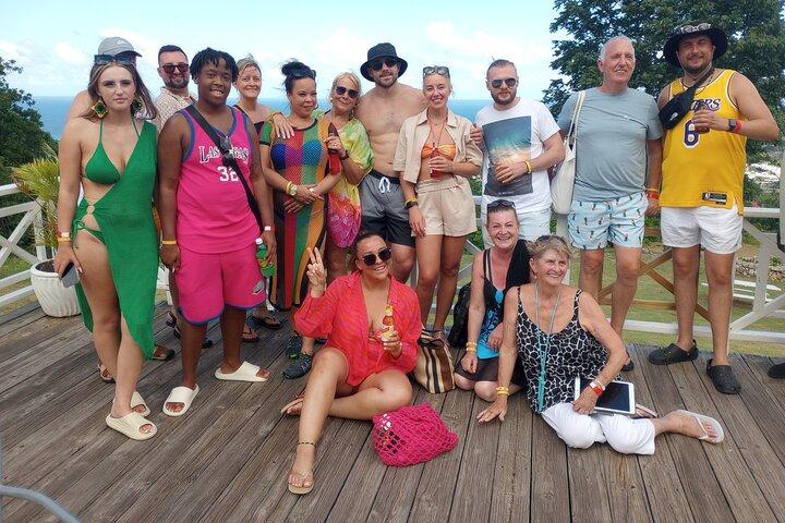 Dunn's River Falls and Ocho Rios Sightseeing with Shopping