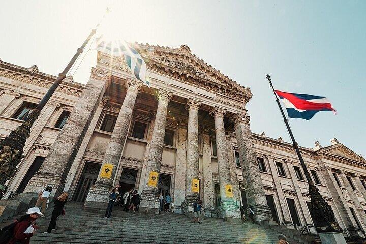 Audio Guided Tour in Montevideo City for Cruisers