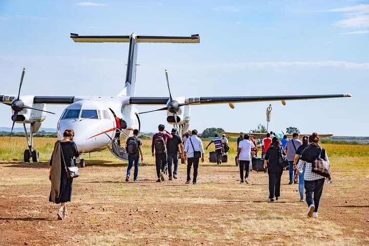 4 Days Maasai Mara Flying Luxury Safari at Mara Simba on Jeep