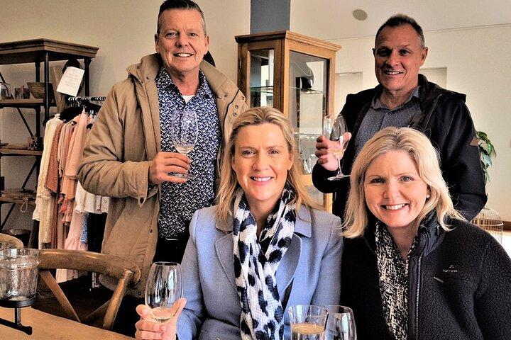 Perth to Margaret River Wineries & Sightseeing 1 Day Tour
