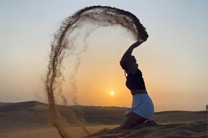 Private Evening Desert Safari with BBQ Dinner & Sand Boarding