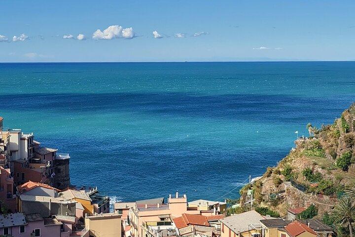 Small Group Day Tour in Cinque Terre and Pisa From Florence