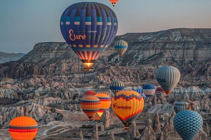 Cappadocia: Hot Air Balloon Tour Sunrise Flight