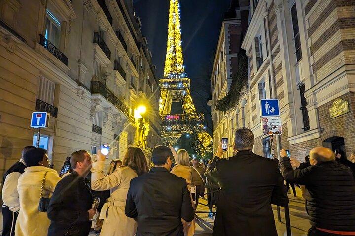4-Hour Private Tour in Paris in a Vintage Car