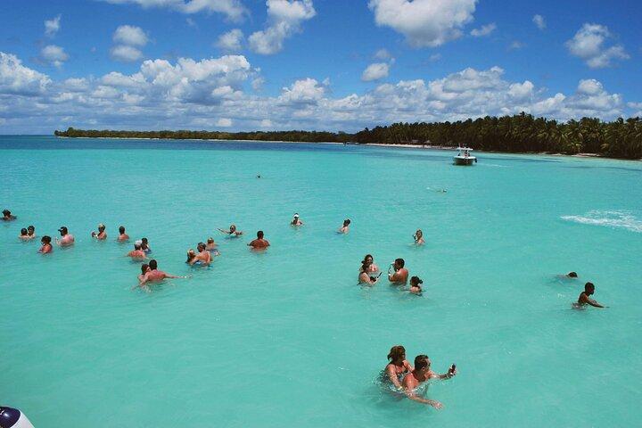 Saona Island Day Trip From Punta Cana with Lunch and Open Bar