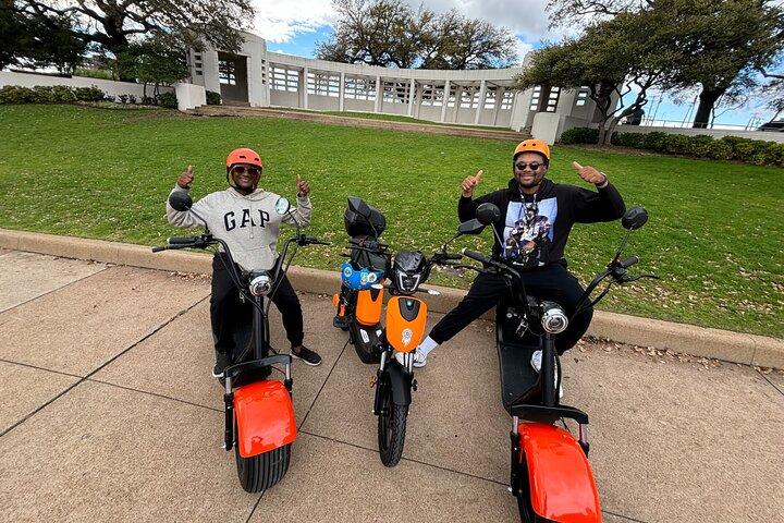 Smart Tour: Dallas JFK Assassination & History E-Bike Tour