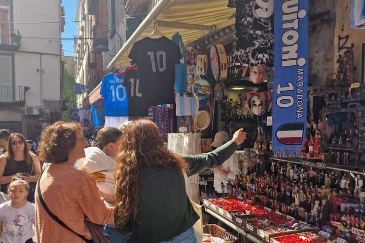 Naples Historic Center: Traditions & Folklore Small Group Tour