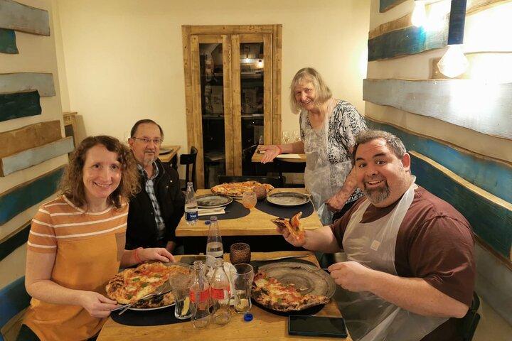 Naples: Authentic Italian Pizza Making Class with Local Pizzaiolo