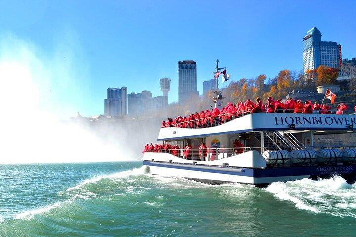 Niagara Falls Day Tour with Boat, Journey and Skylon Tower