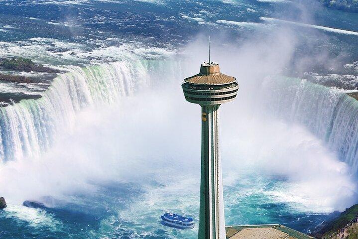 Niagara Falls Day Tour with Boat, Journey and Skylon Tower