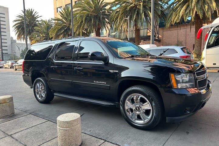 Private Transportation from the Airport to Mexico City