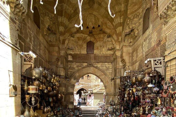 Private Cairo Day Tour to The Egyptian Museum Citadel and Bazaar