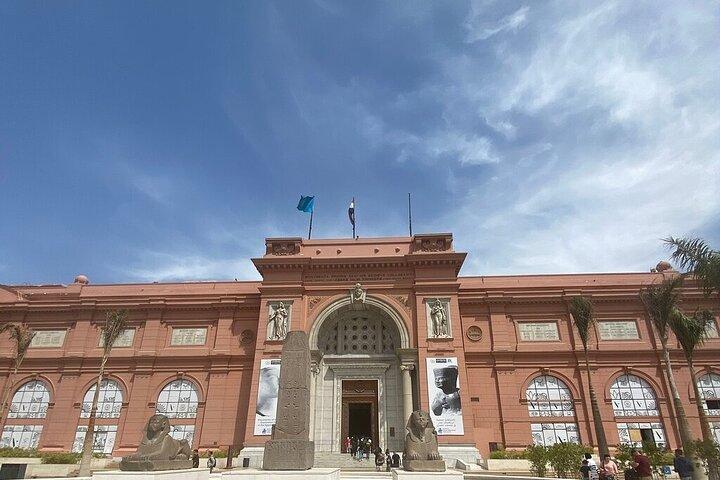 Private Cairo Day Tour to The Egyptian Museum Citadel and Bazaar