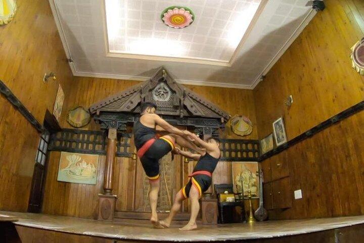 Day Tour in Alleppey and Cochin with Backwater Cruise and Beach
