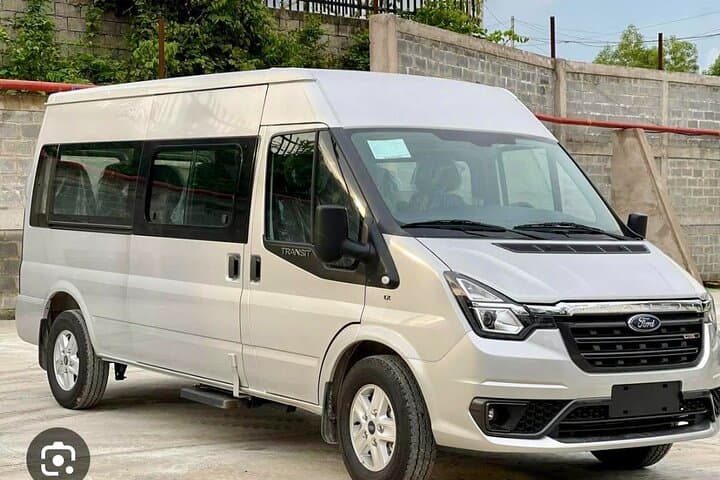 Private transfer between Hanoi Airport (HAN) and Hanoi Old Quarter