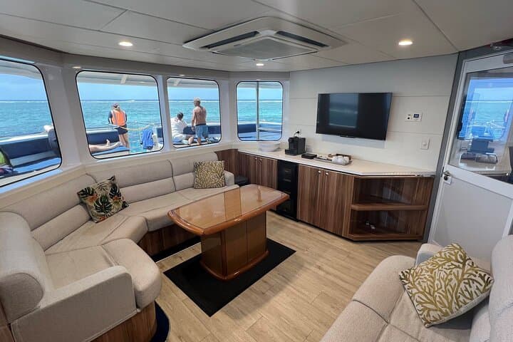 Great Barrier Reef Cruise - Gold Class VIP Lounge Package
