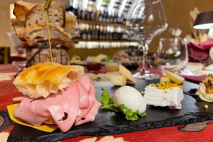 Rome Food Tasting with Wine Pairing Italian Authentic Flavors