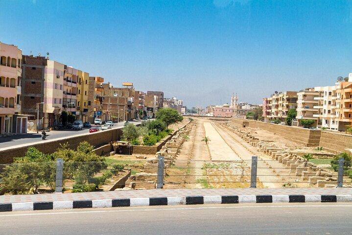 Private Tour of Luxor City with Traditional Carriage