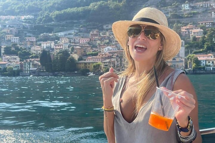 2 Hours Private and Guided Cruise to Lake Como Mostes boat