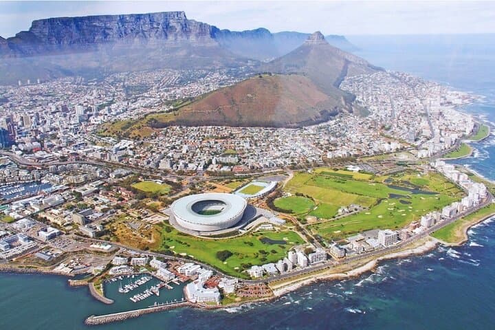 PRIVATE TOUR:Half Day Table Mountain,Bo-Kaap, Museums and Beaches