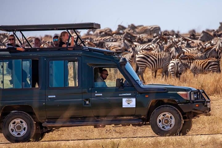 3 Days Masai Mara Wildlife Luxury Jeep Safari