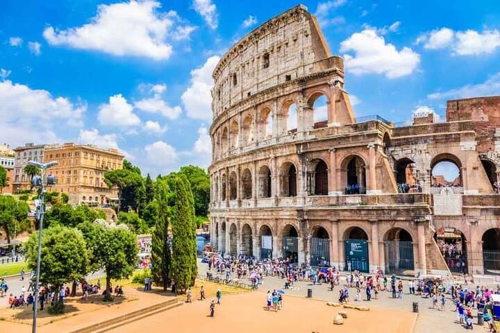 Rome: Priority Private Guided Tour of Colosseum and Ancient Rome