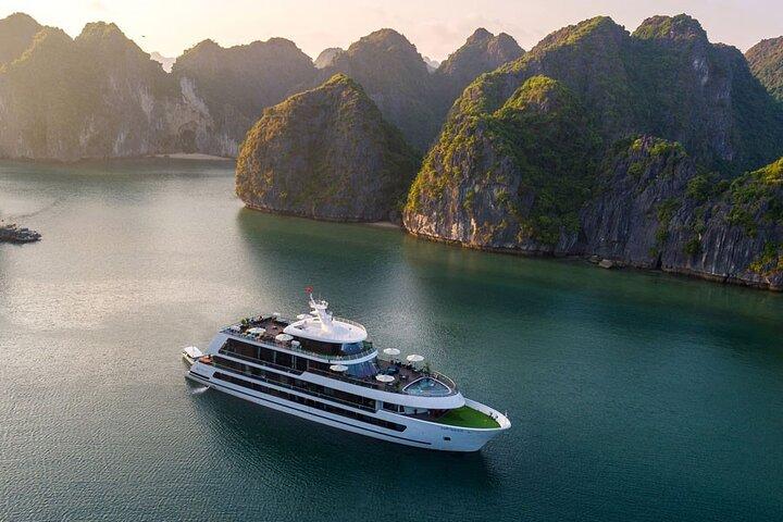 Stella Of The Seas Halong Bay 2 Days/1Night 5 Star Cruise