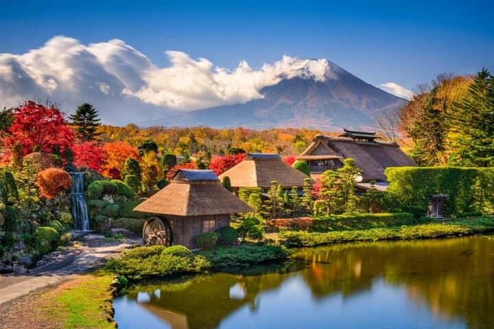 Mount Fuji, Oshino Hakkai and Park Sightseeing Day Tour