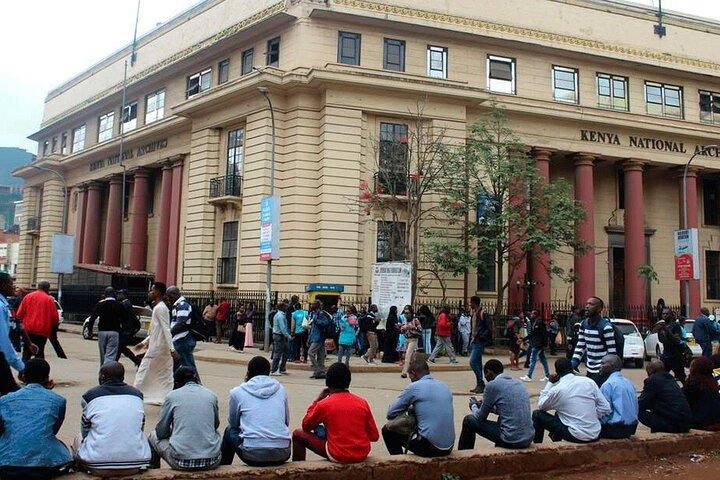 Nairobi City Sightseeing Guided Tour with Lunch at Carnivore