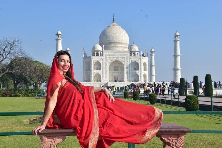Taj Mahal, Agra Fort & Baby Taj Tour from Delhi by Car–Fast Entry