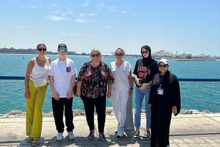 Abu Dhabi Grand Mosque Visit: A Dubai to Abu Dhabi Cultural Tour